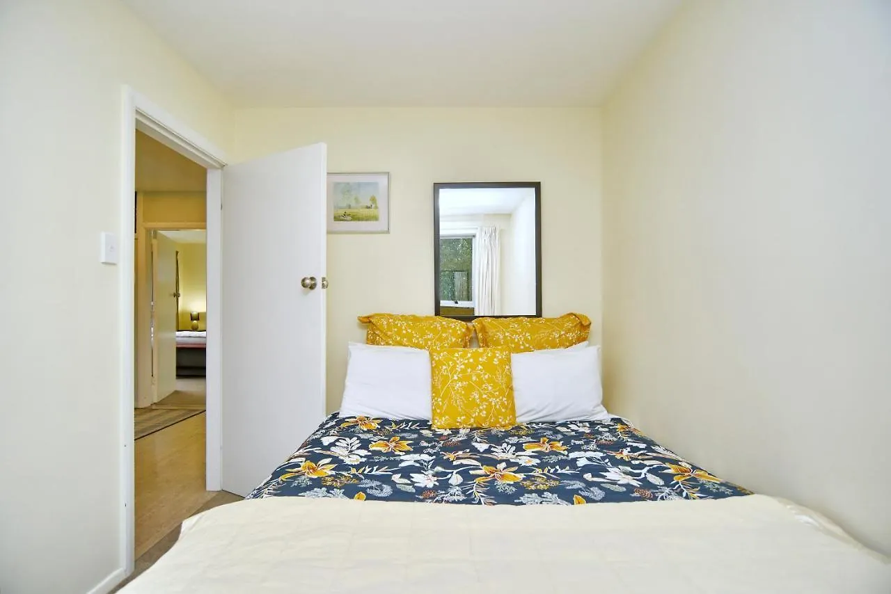 Charlesworth Villa - Christchurch Holiday Homes New Zealand