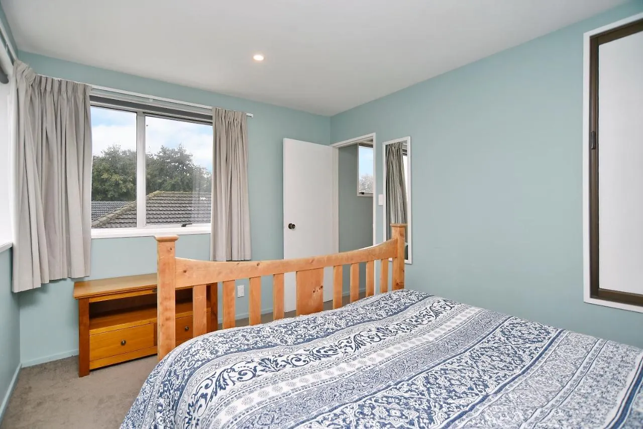 Charlesworth Villa - Christchurch Holiday Homes New Zealand